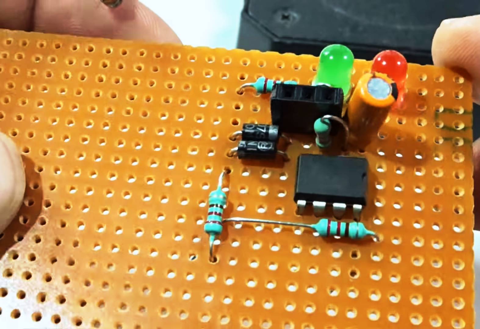 How To Make A MOSFET Transistor Tester Using 555 Timer ICDIY Project