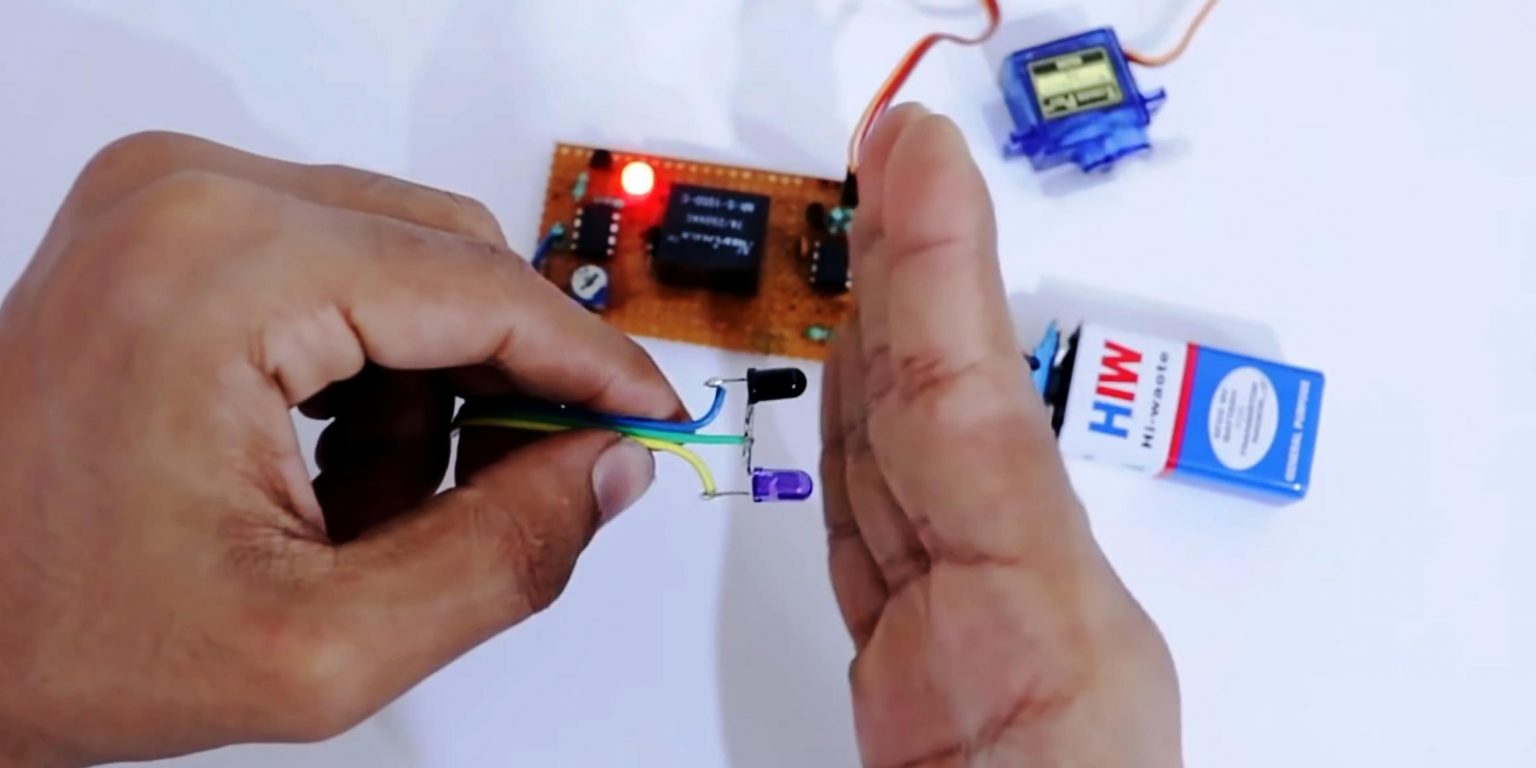 Touchless Hand Sanitizer Dispenser Using Servo Motor And 555 Timer IC