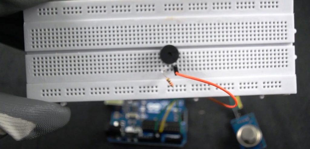 How To Interface MQ2 Gas Sensor With Arduino Uno | DIY Arduino Project
