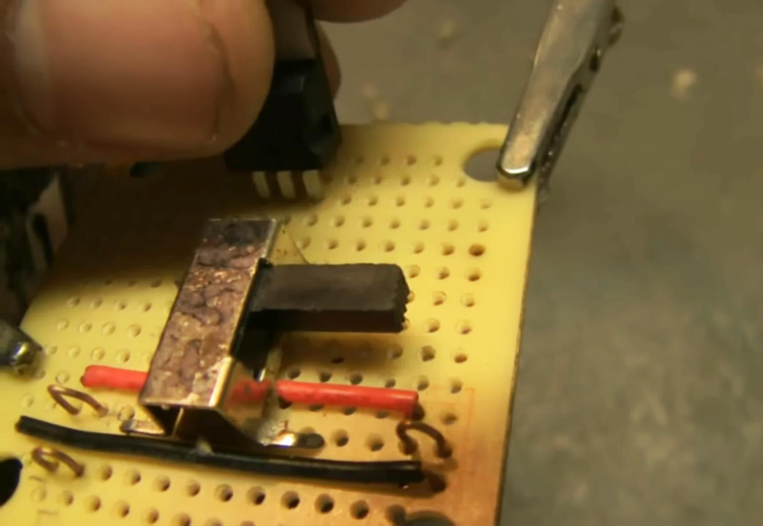 1000mW Laser Diode Module Driver Using LM317 Voltage Regulator IC