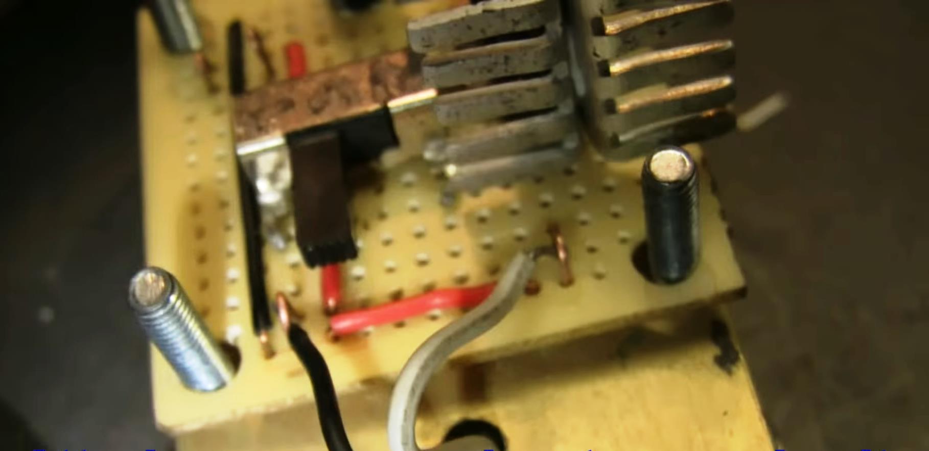 1000mW Laser Diode Module Driver Using LM317 Voltage Regulator IC